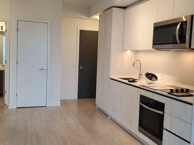 5858 Yonge St #3205 — Photo 5