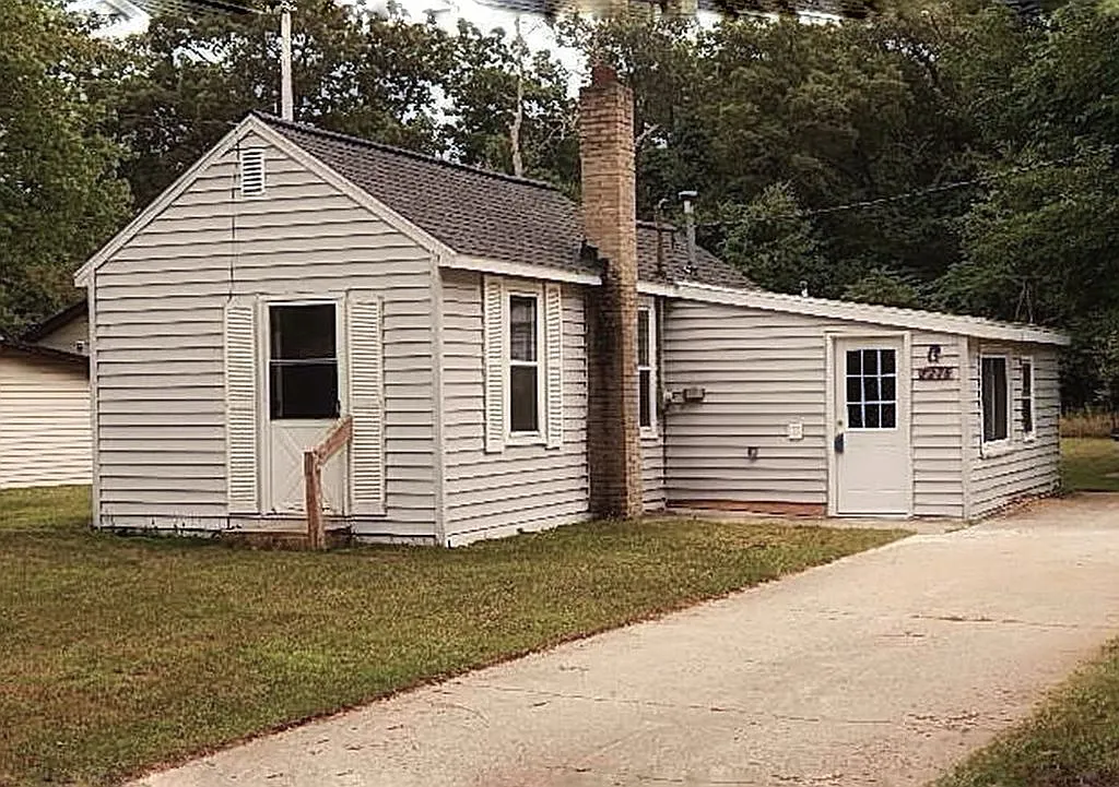 2275 Norman Ave photo 1