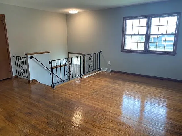 4 bed, 1768 sqft, $1,700 — Photo 2