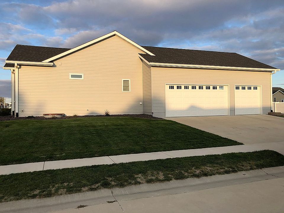 2nd image of 2409 Hopwood Dr