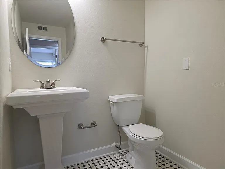 2031 Dixie Belle Dr #2031I — Photo 16