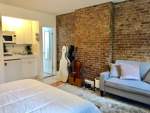 4th image of 310 W 78th St APT 5F