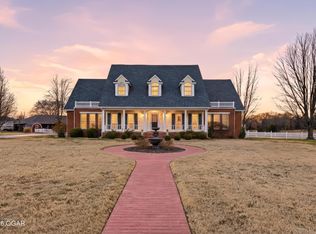 2012 Beau Dr, Carthage, MO 64836