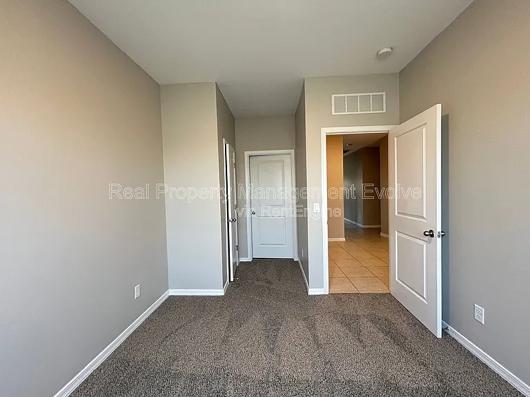 6551 W Magdalena Ln — Photo 30