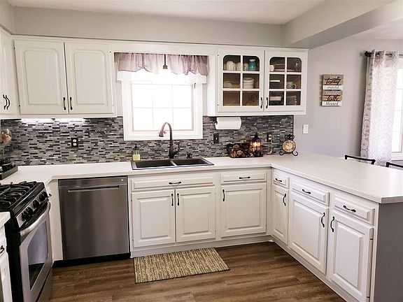4th image of 14816 W Windsong Dr