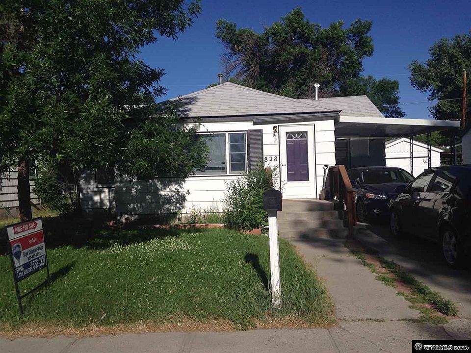 1st image of 828 Rainbow Dr