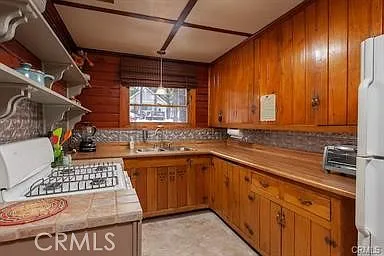 301 E Barker Blvd — Photo 6