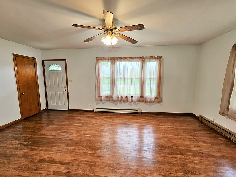 6505 Karch Rd — Photo 9