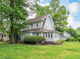 1509 Maple Rd, Cleveland Heights, OH 44121