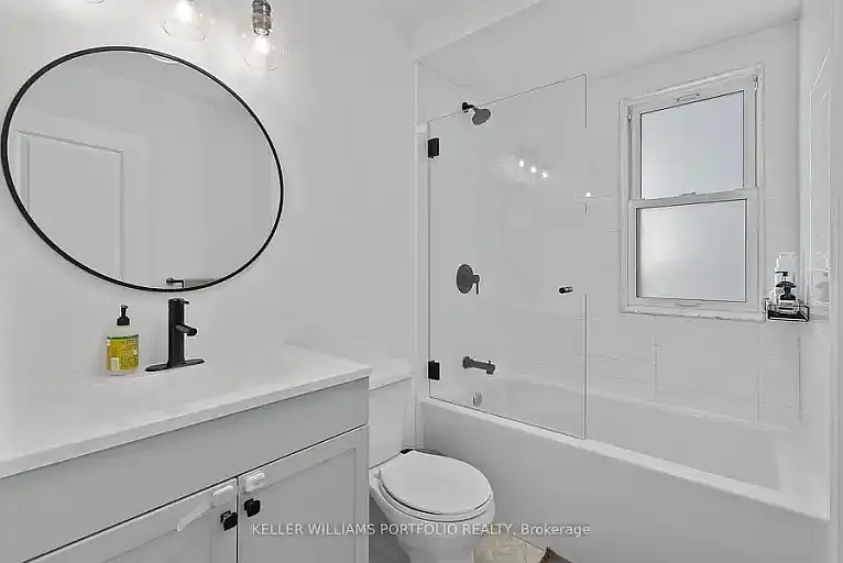28 Tiverton Ave #1A — Photo 5