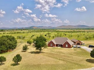 105 Deacons Row, Cache, OK 73527