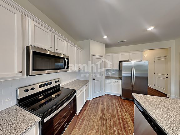 3rd image of 4750 Chutney Dr