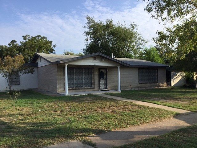 1st image of 302 Huisache Dr