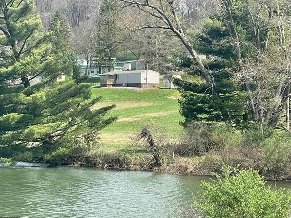Sandy Dr, Bruceton Mills, WV 26525