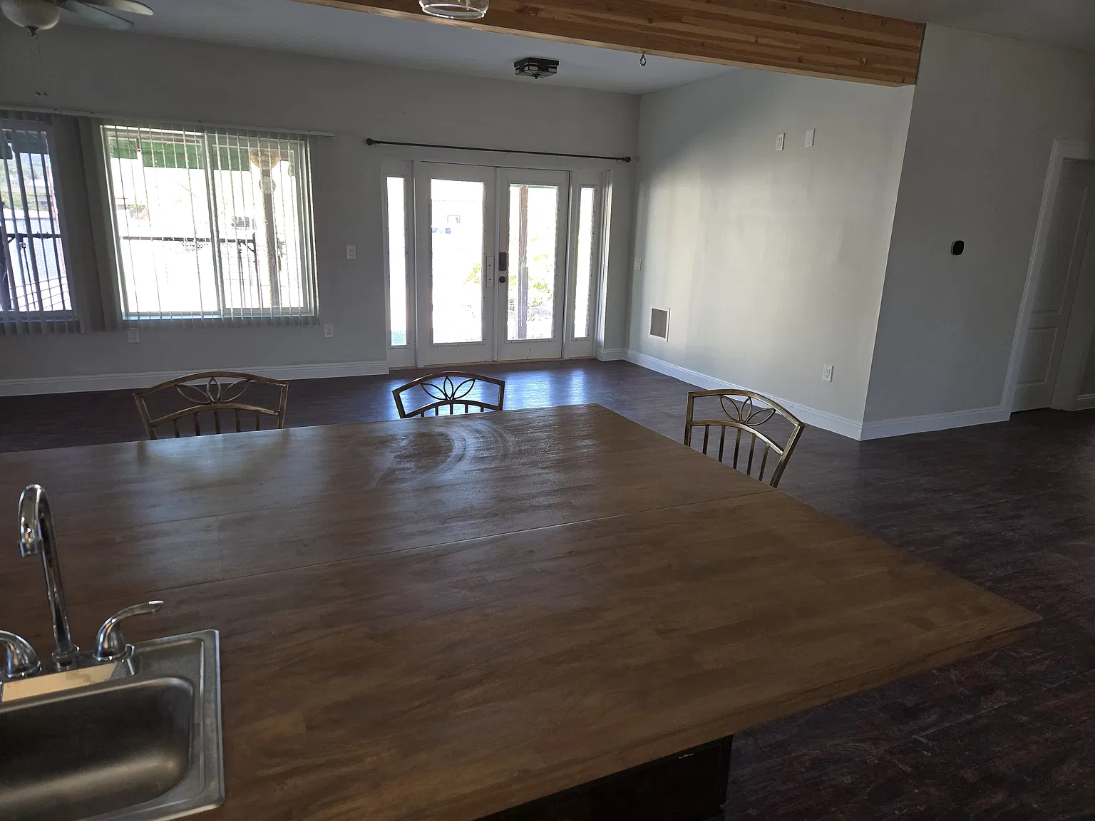 3 bed, 2.5 bath, 1700 sqft, $2,500 — Photo 4
