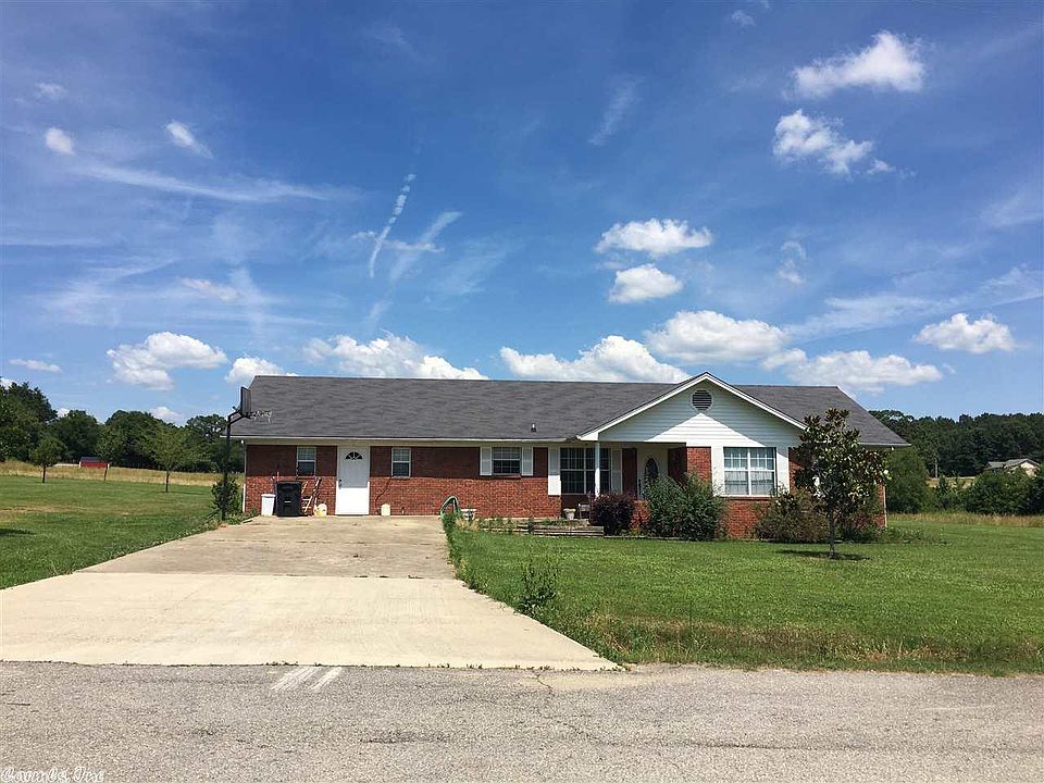 1st image of 1932 Davis Dr