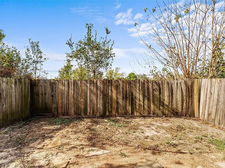9610 Buffum St #B — Photo 21