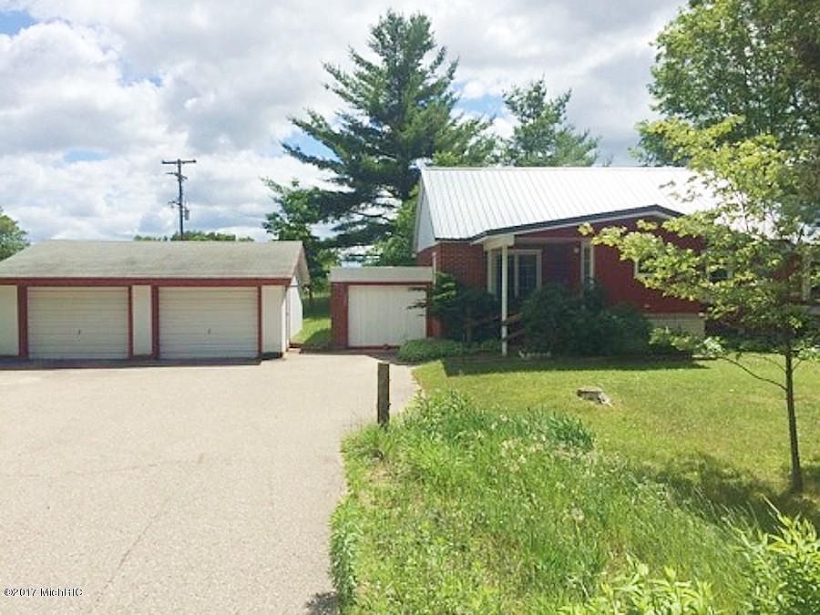 1st image of 10593 S Mackinaw Trl
