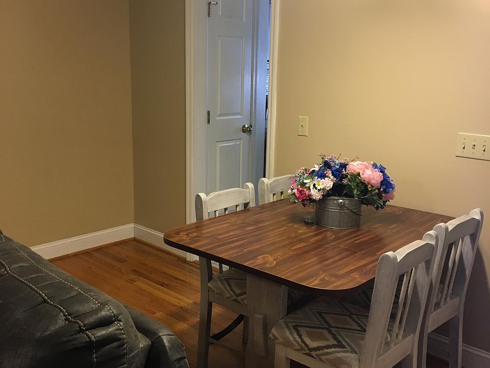 1st image of 23 Tara Ln
