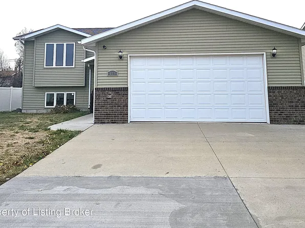 873 Shinagle Dr, Dickinson, ND 58601