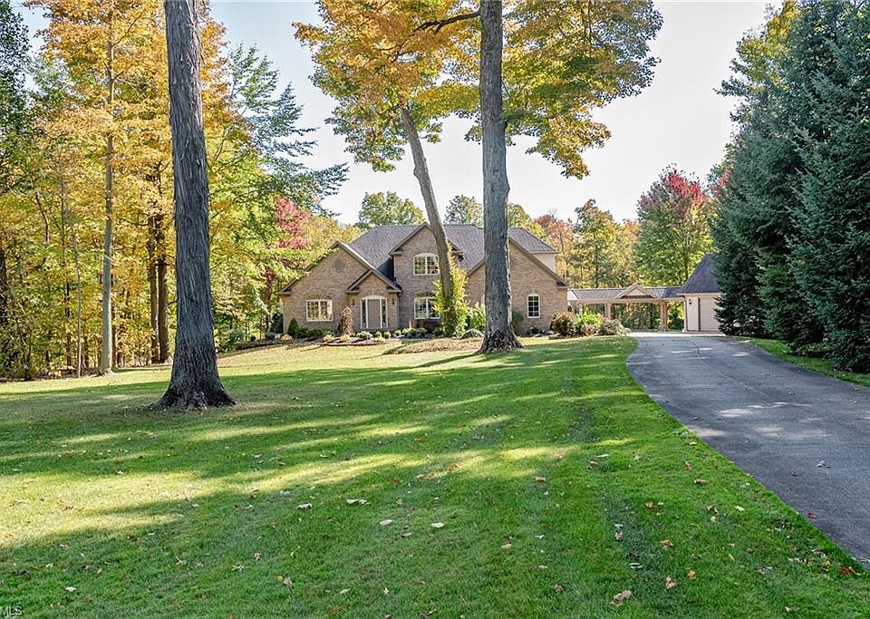 1st image of 16655 Lucky Bell Ln