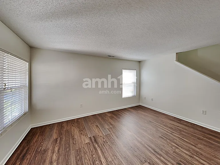 441 Tribune Dr — Photo 8