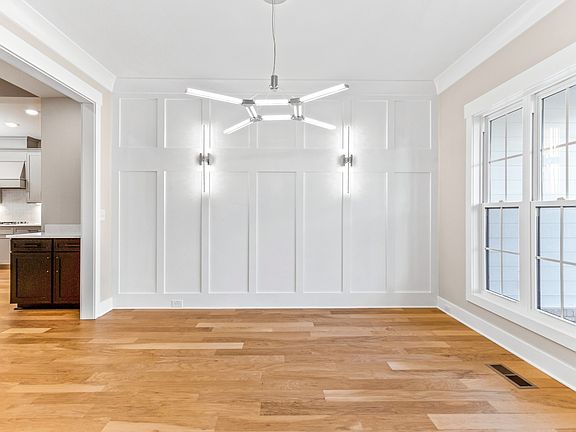4th image of 200 Barnview Dr Lot 32