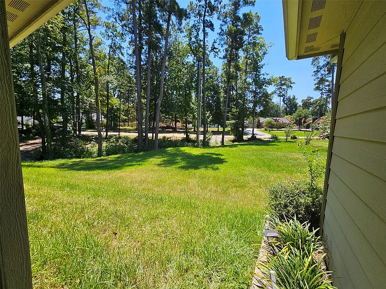 10761 Royal Terrell Dr — Photo 21