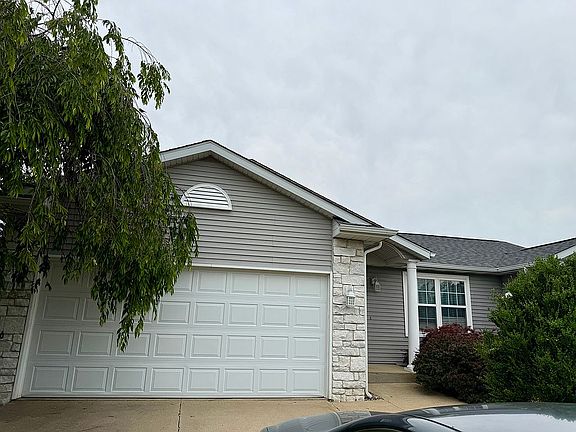3rd image of 58815 Saint Marys Ln