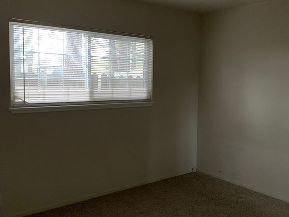 3rd image of 1040 Blue Lake Ave #3
