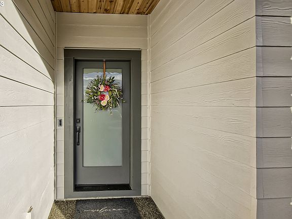 2nd image of 2909 NE 171st Ave