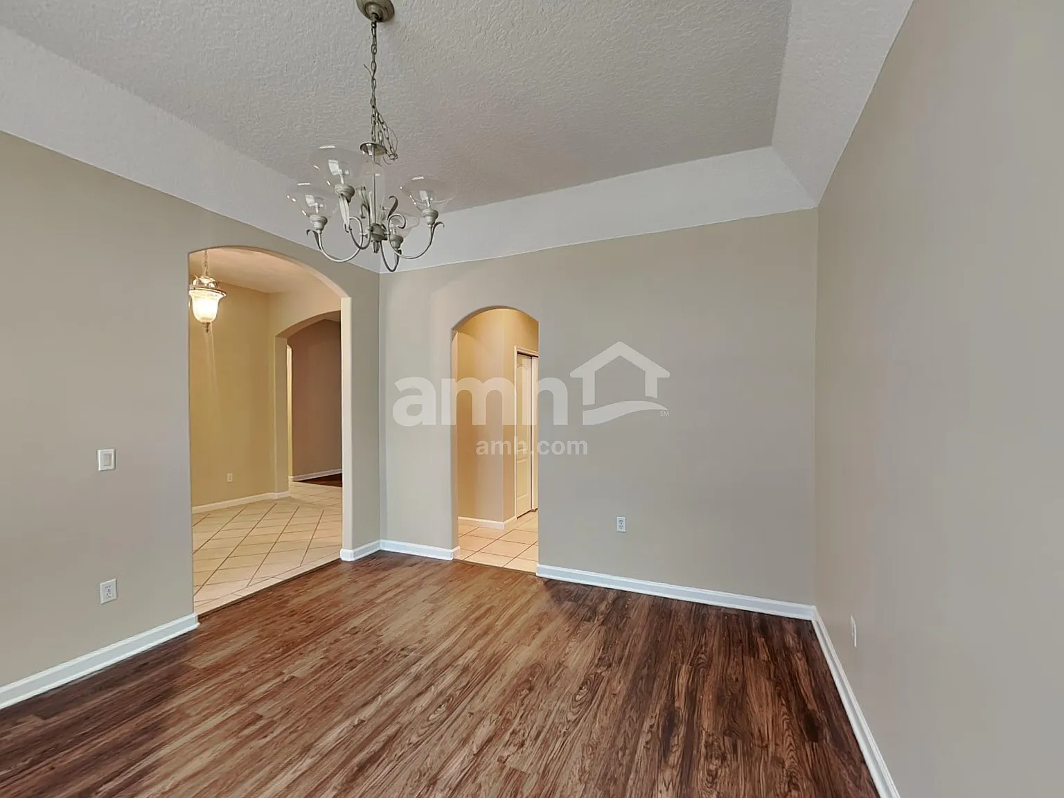 5 bed, 3.0 bath, 2647 sqft, $3,090 — Photo 4