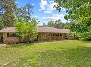 533 Cypress Bend Dr, Village Mills, TX 77663