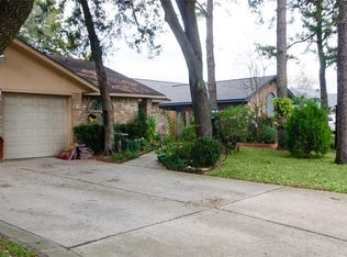 7322 Yellow Pine Dr, Houston, TX 77040