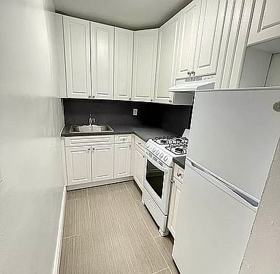 1st image of 41-12 Elbertson St #4E