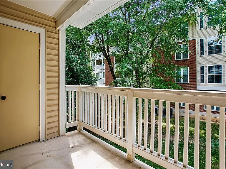 1530 Lincoln Way #203 — Photo 30
