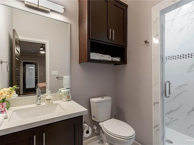 1320 E Camellia Ave #C — Photo 7