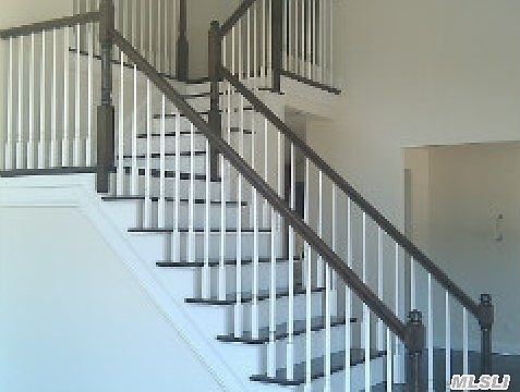 2nd image of 18 Helme Ave