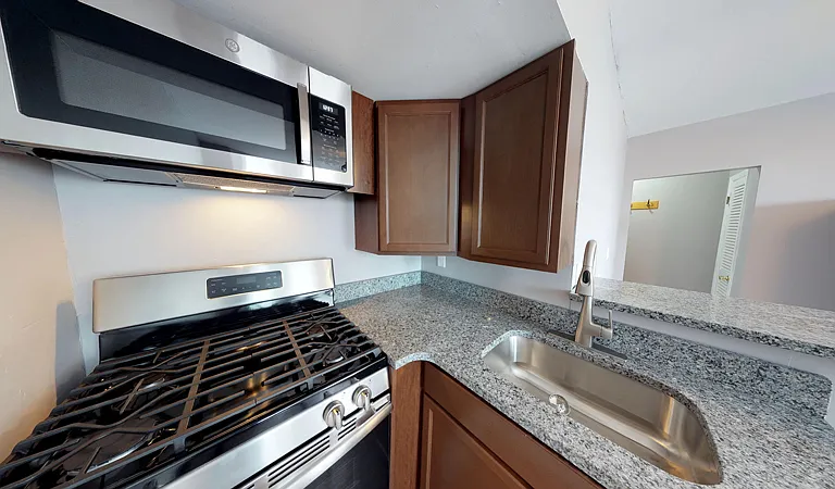 113 Comstock Ave — Photo 33