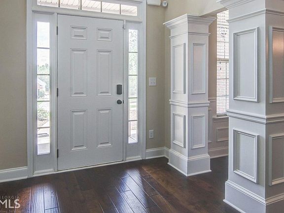 5th image of 166 Jaclaire Ln