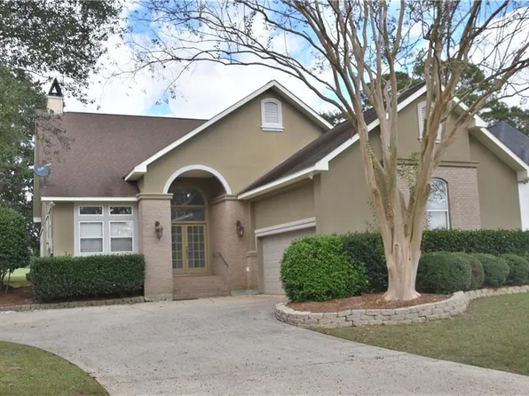 129 Saint Charles Ct, Abita Springs, LA 70420