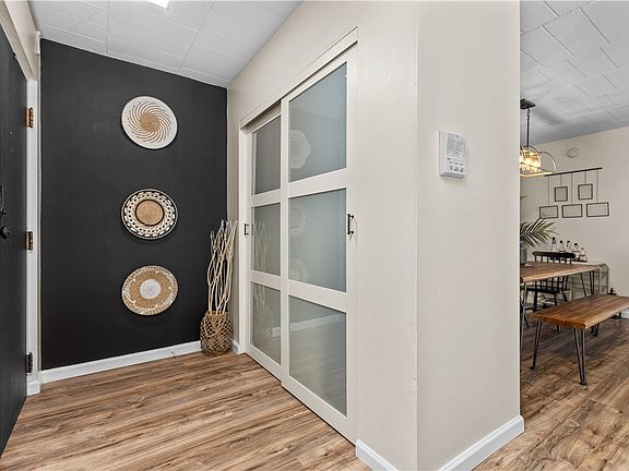 3rd image of 323 Forest Green Dr