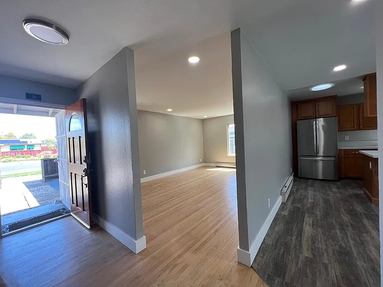 35489 Cleremont Dr — Photo 9