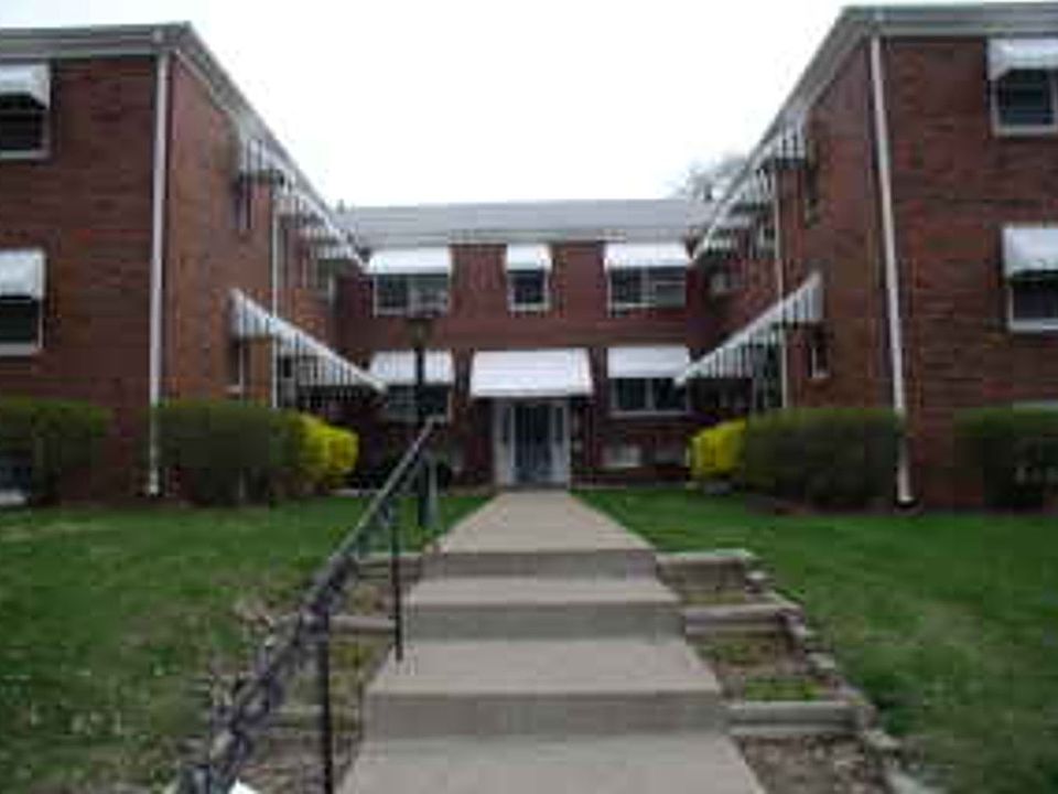 1st image of 4702-4706 Cass St #6
