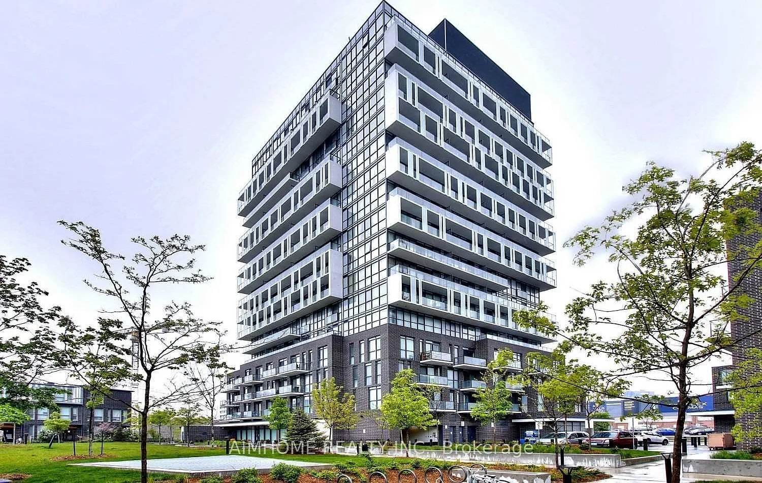 2 bed, $2,300 — Photo 1