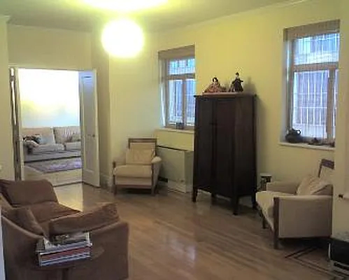 Rented by Corcoran | media 21