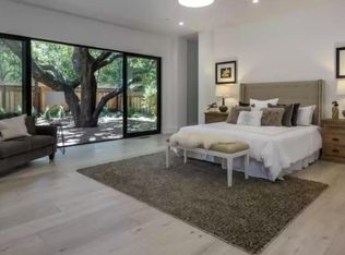 888 Berkeley Ave, Menlo Park, CA 94025