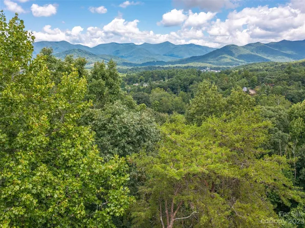 98 Cottage Settings Ln #288, Black Mountain, NC 28711