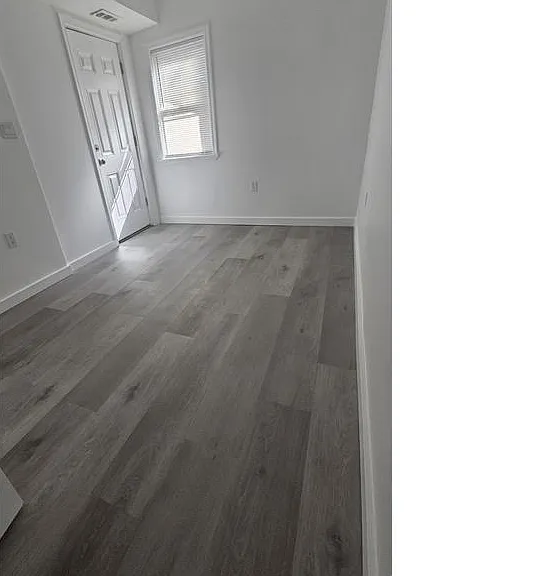 408 Chaplin St SE #3 — Photo 9