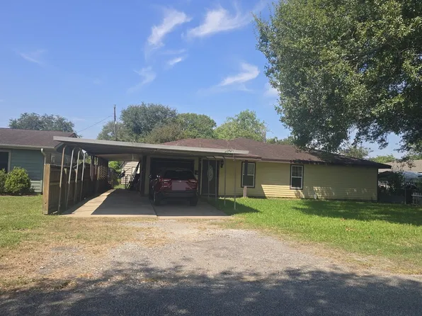 1306 Crockett Ave, Nederland, TX 77627